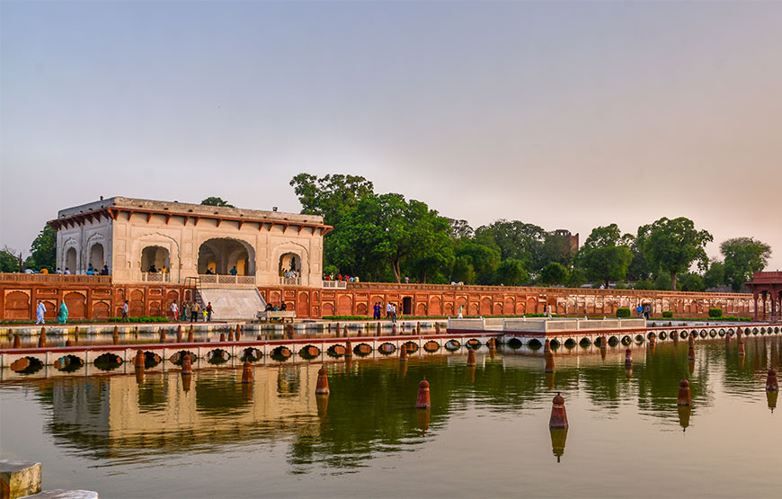 Mughal-Gardens